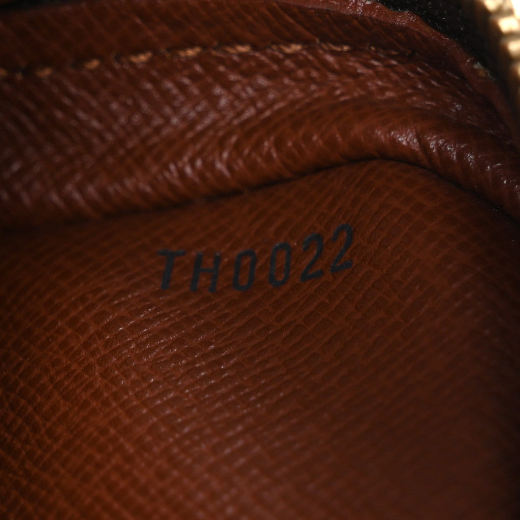 Monogram Amazone