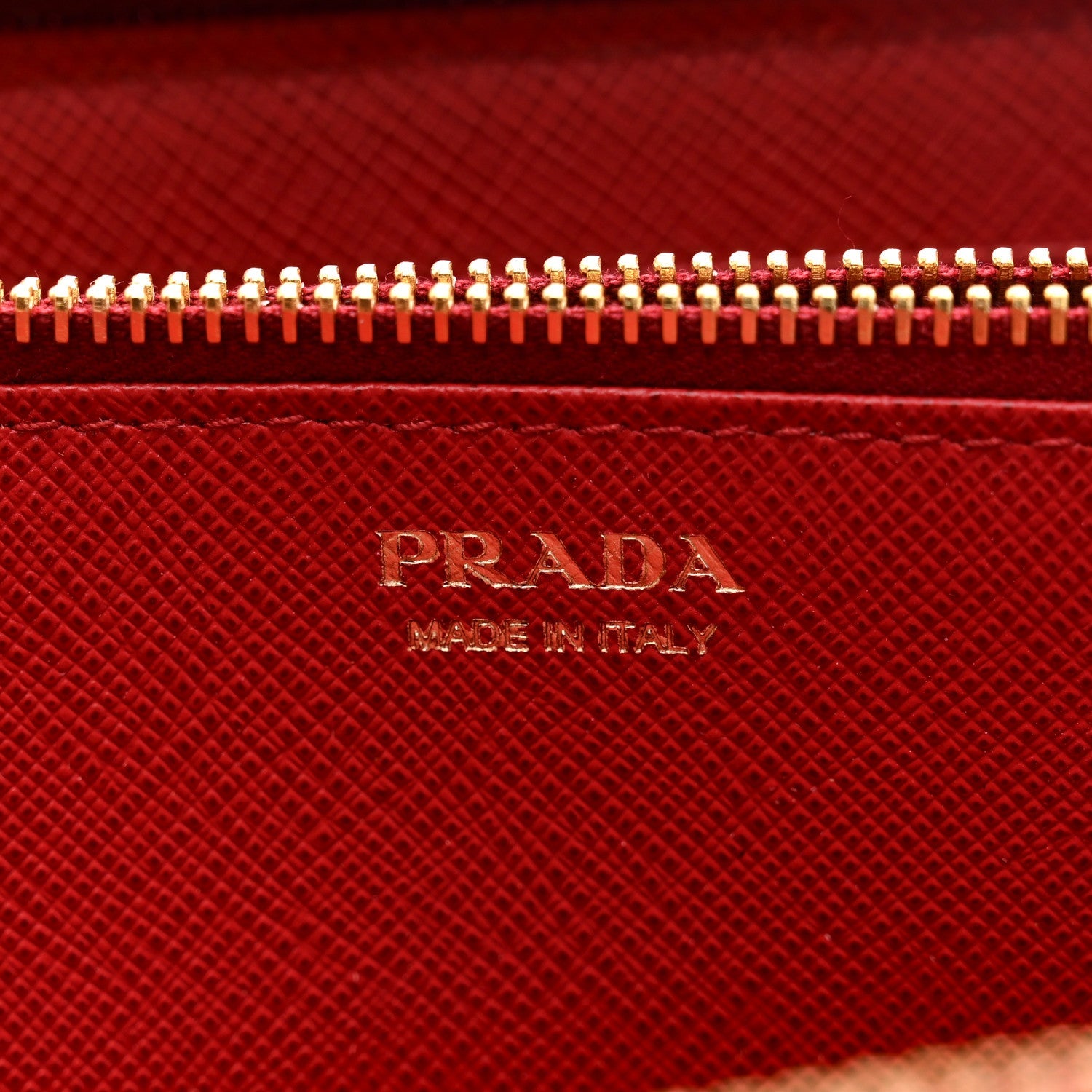 Saffiano Metal Zip Around Wallet Fuoco