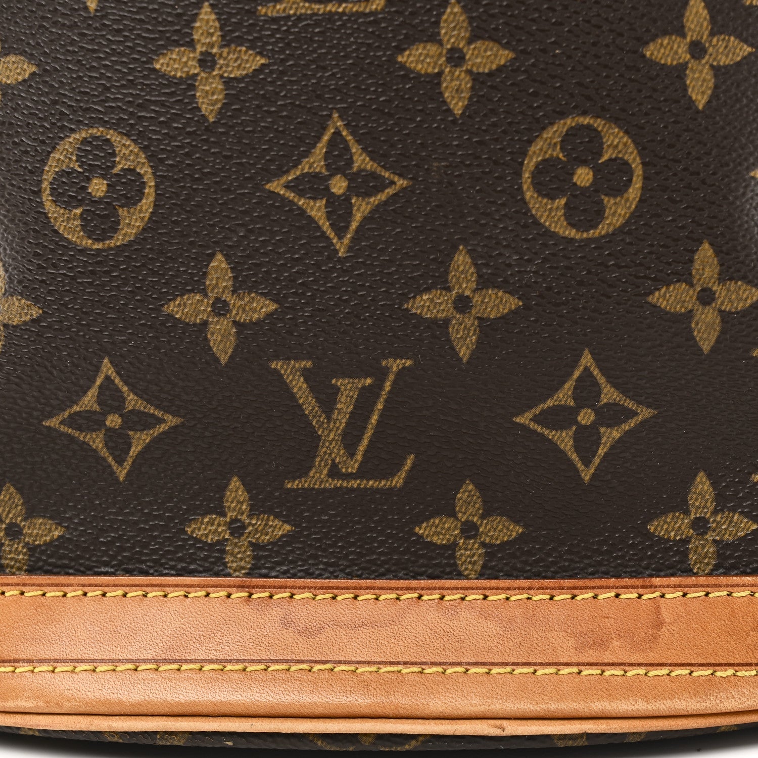 Monogram Petit Bucket 23