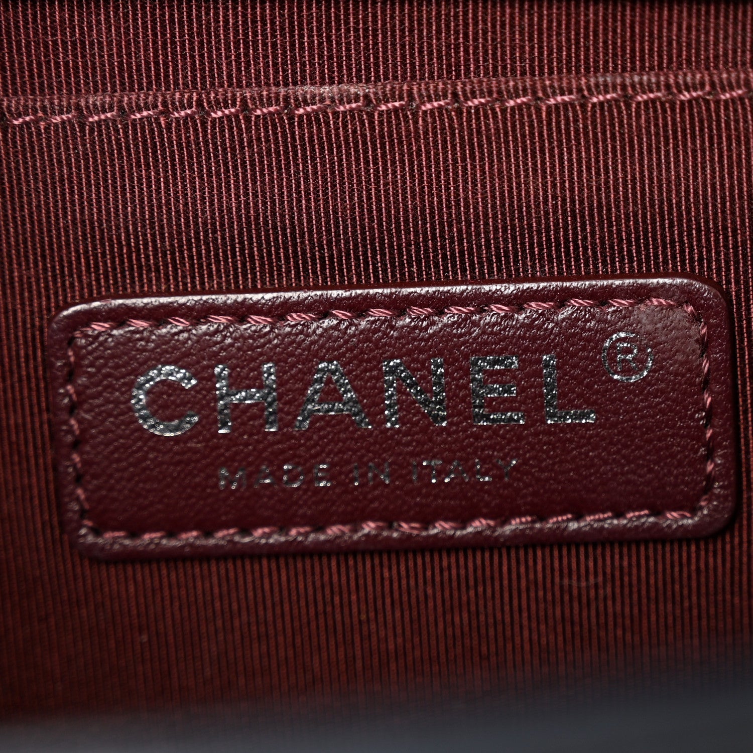 Calfskin Woven Medium Boy Flap Blue Burgundy