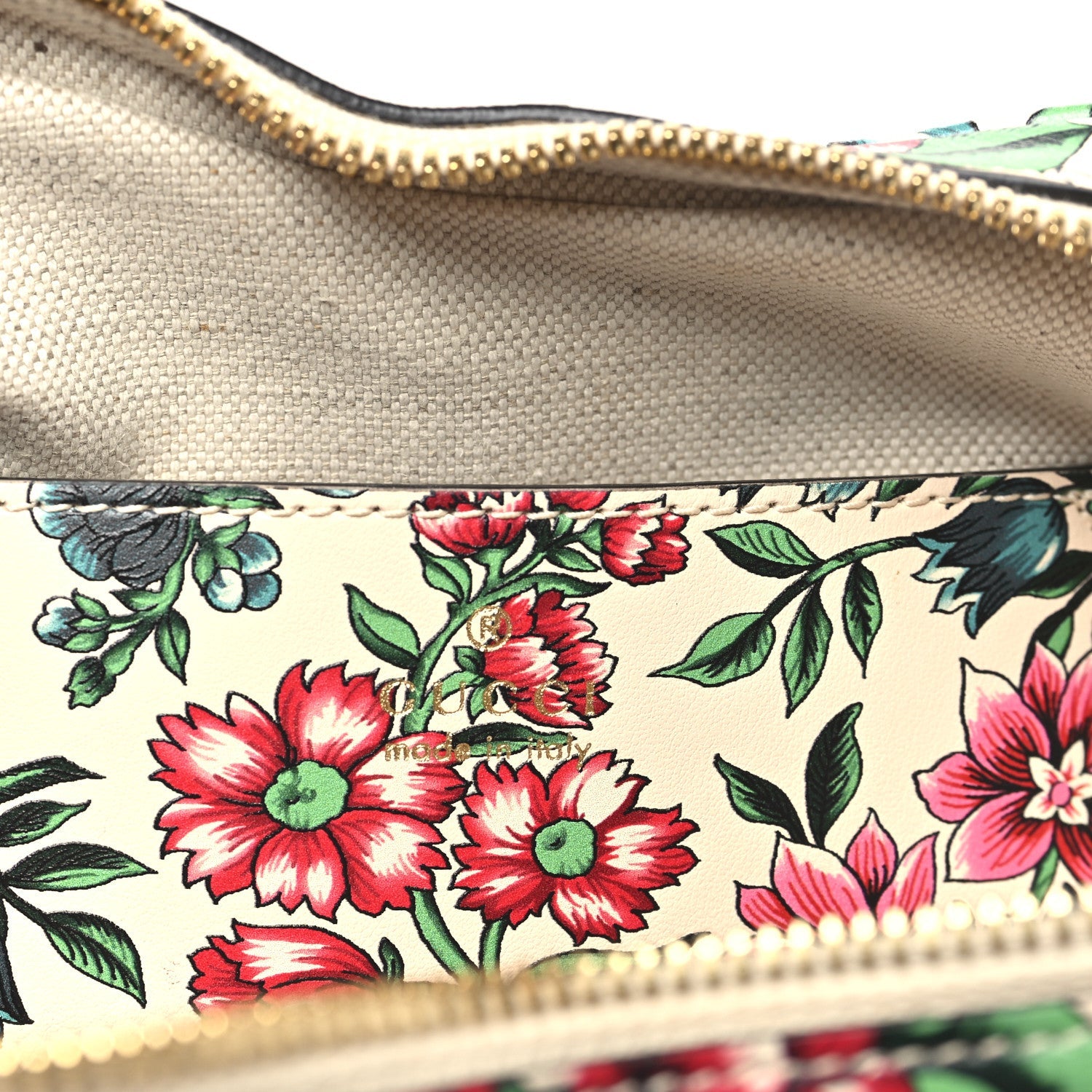 Calfskin Matelasse Diagonal Brit Roses Print Mini Interlocking G Heart Shoulder Bag White Multicolor