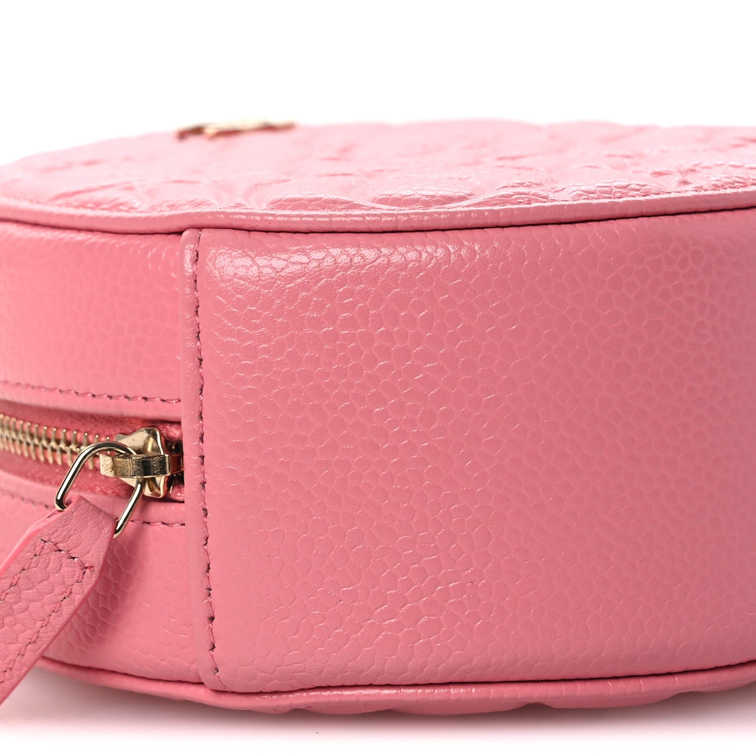 Caviar Camellia Embossed Round Clutch With Chain Pink