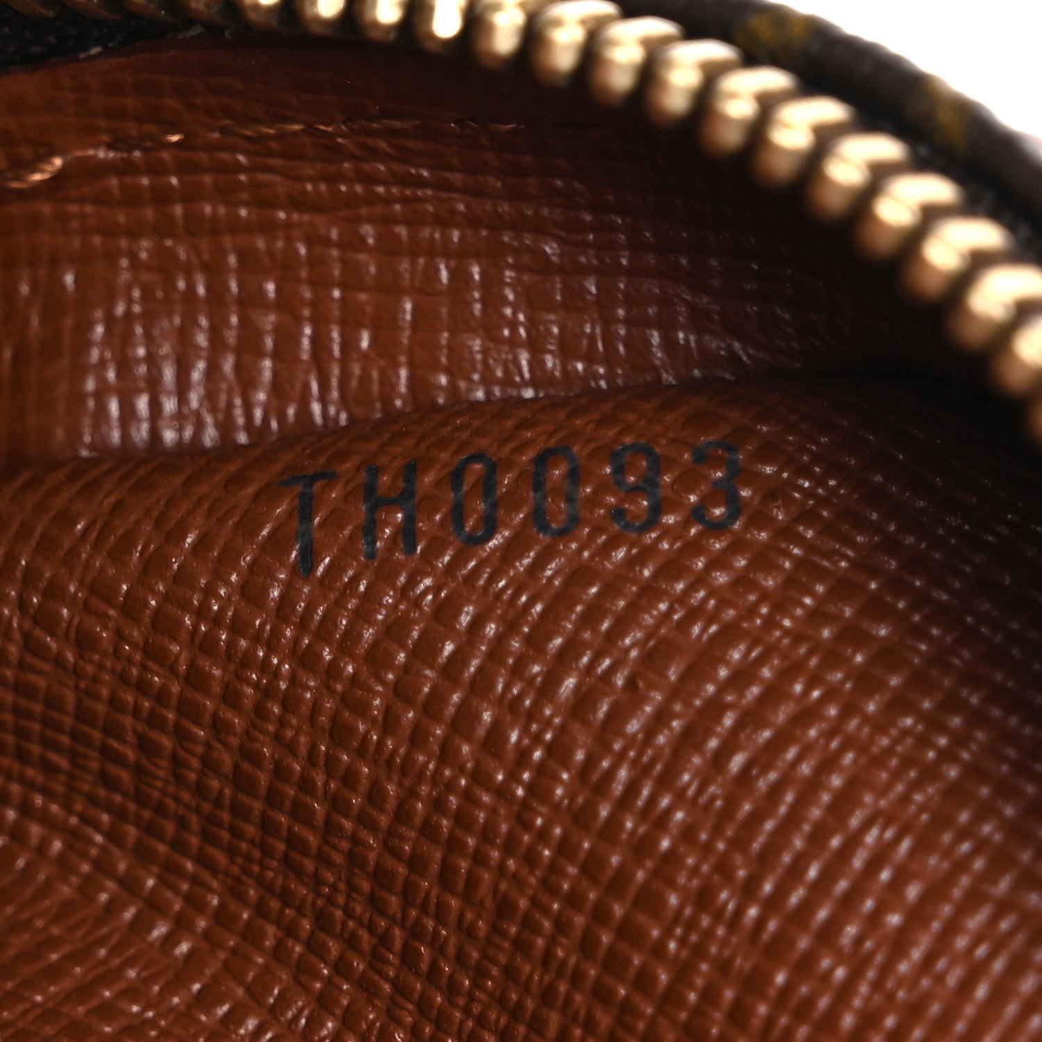 Monogram Amazone