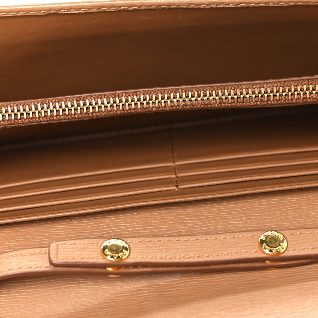 Vitello Move Metal Oro Chain Wallet Caramel