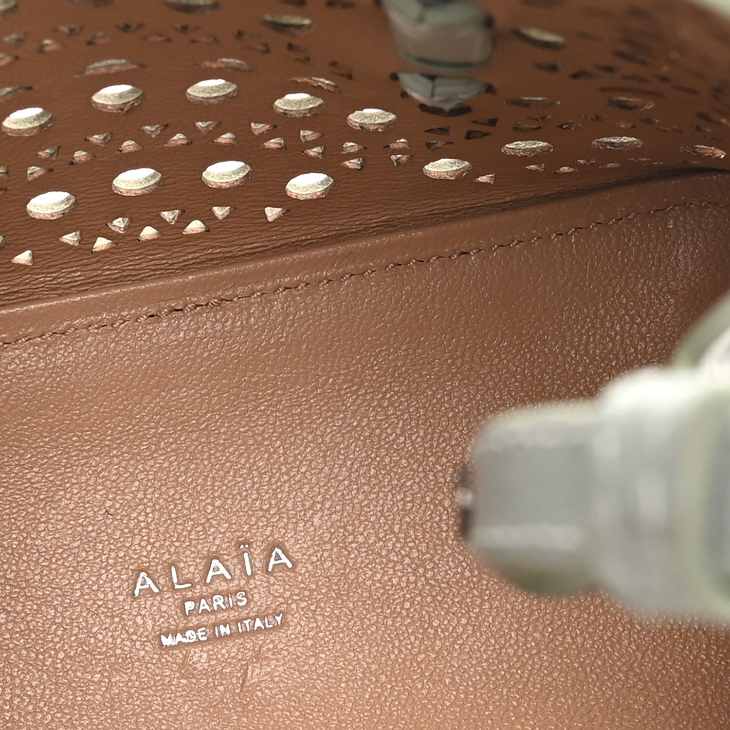 Calfskin Vienne Wave Mina 16 Bag  Gris Vert