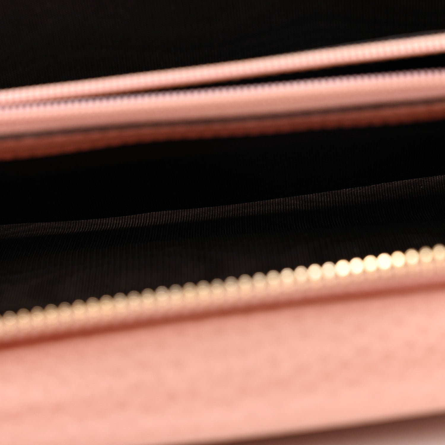 Dollar Calfskin Interlocking G Continental Wallet Soft Pink