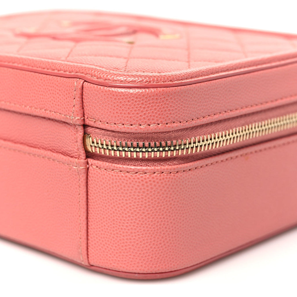 Caviar Quilted Medium CC Filigree Vanity Case Pink