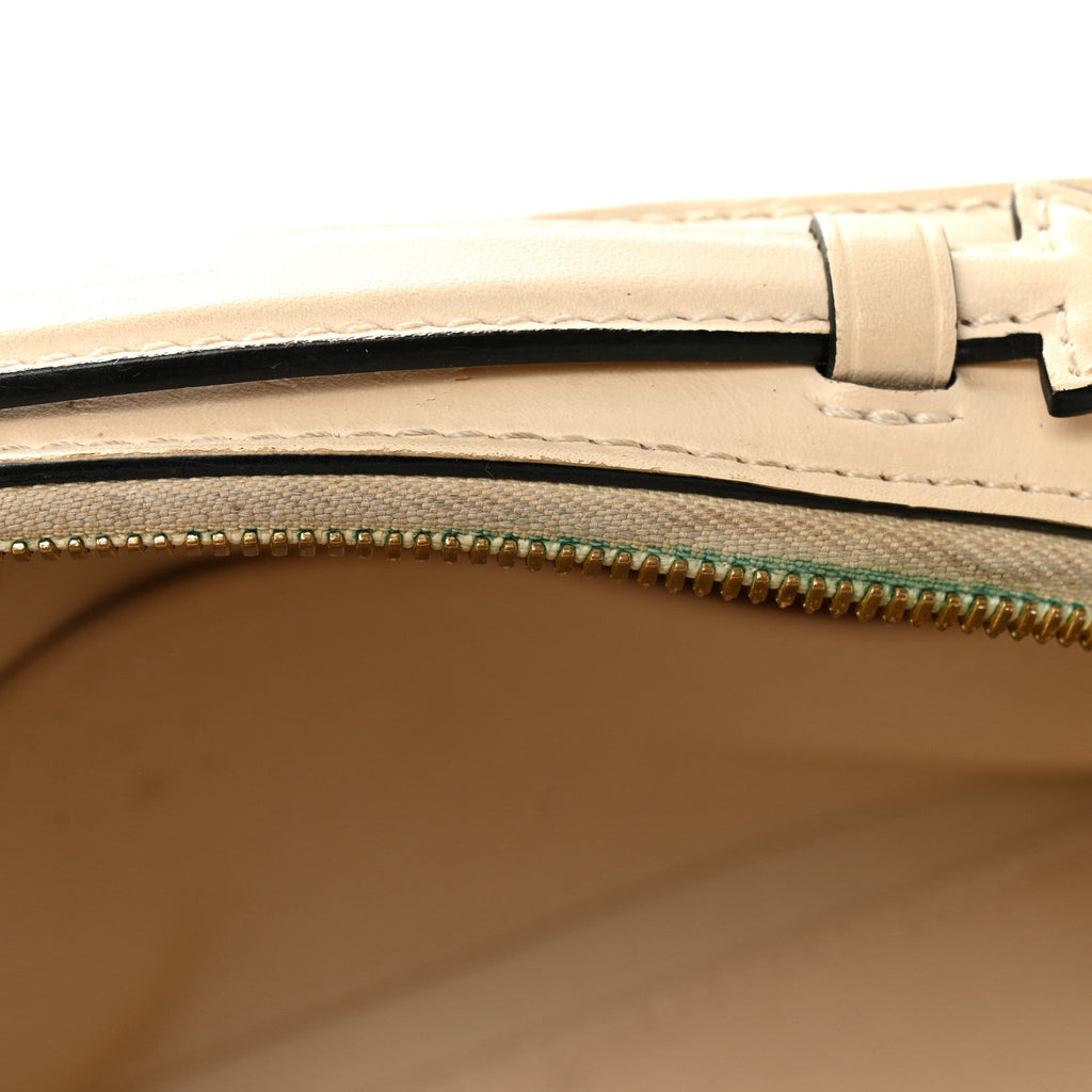 Monogram Saintonge Creme