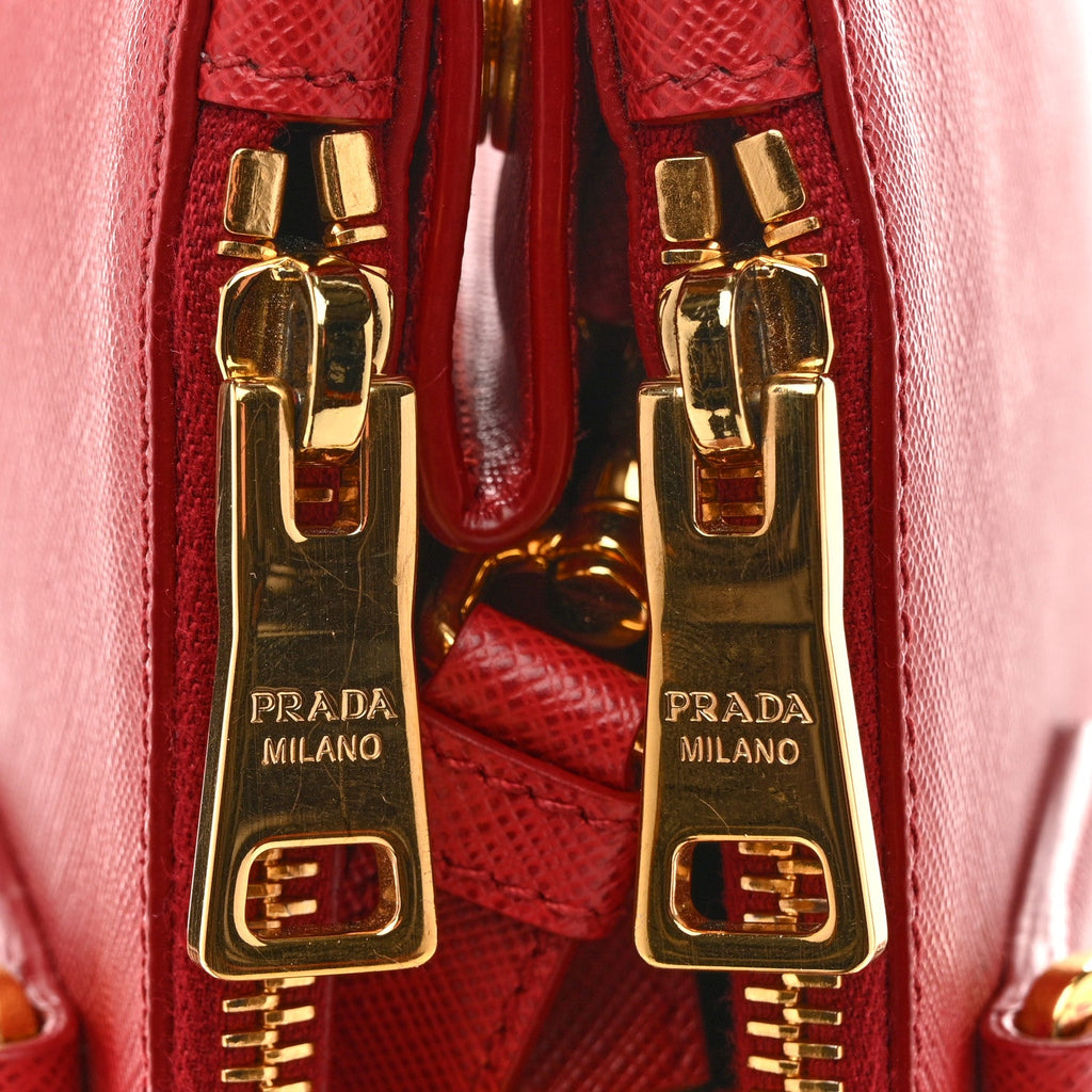 Saffiano Lux Large Galleria Double Zip Tote Fuoco
