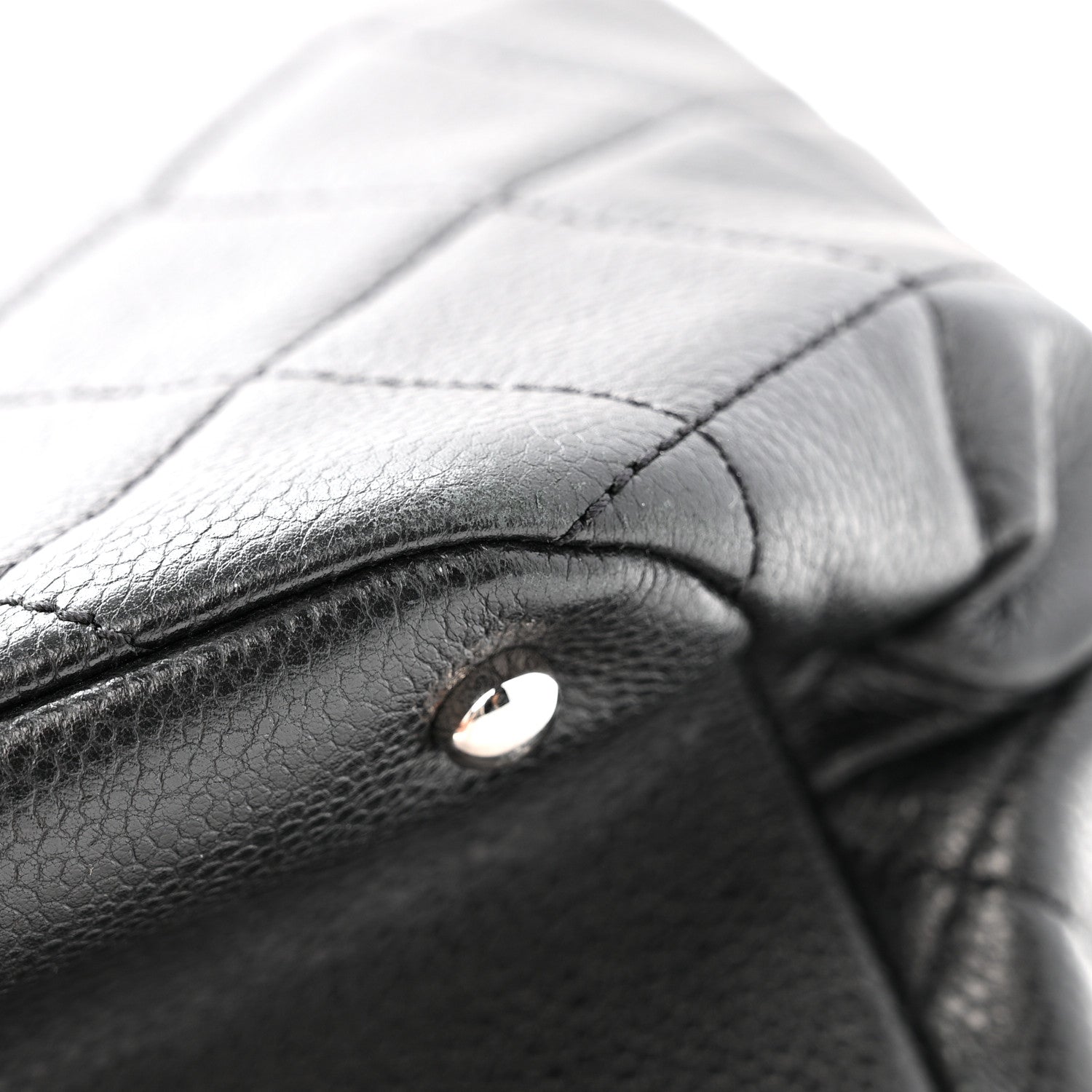 Caviar Quilted CC Timeless Soft Tote Black
