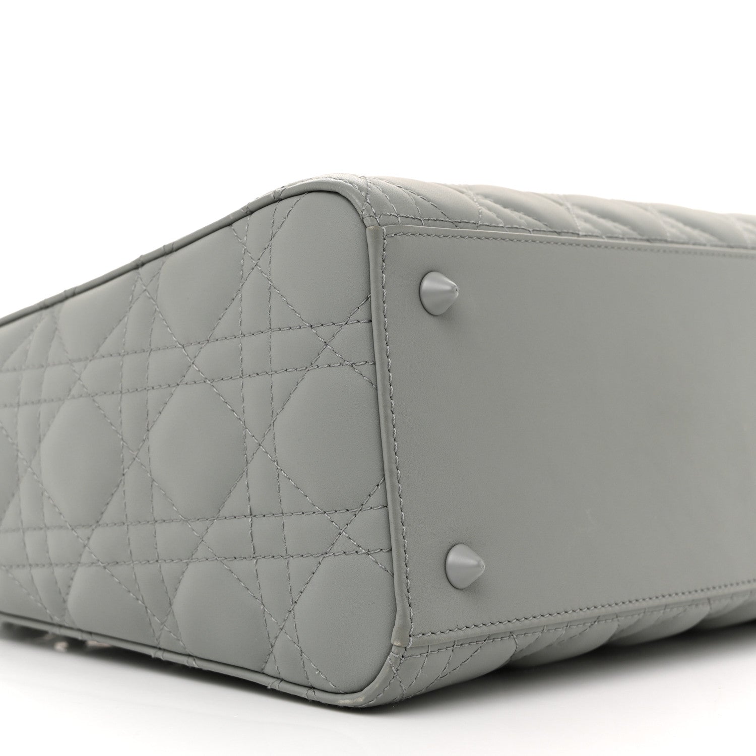 Ultra Matte Calfskin Cannage Medium Lady Dior Grey Stone