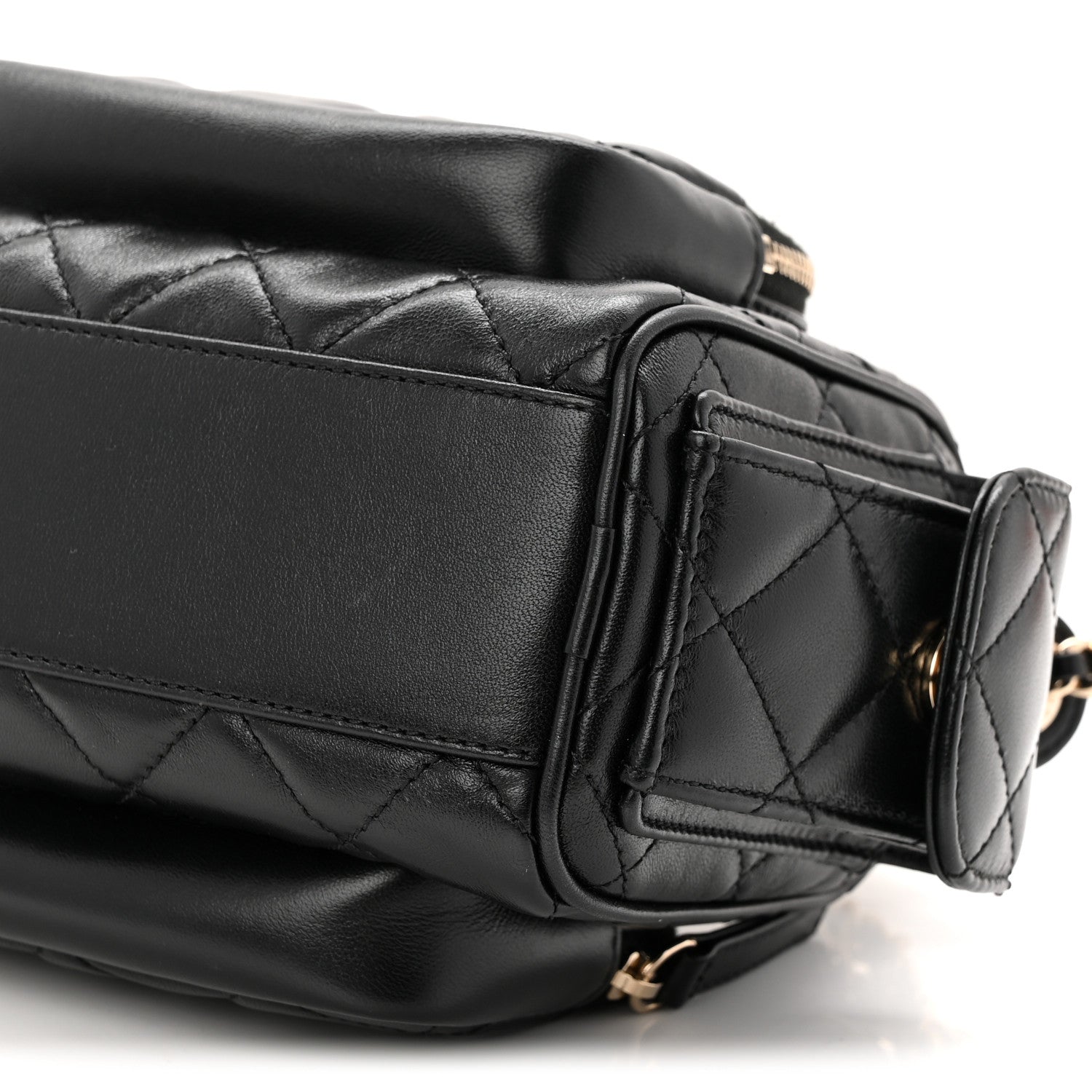 Shiny Crumpled Lambskin Quilted Small Preppy Pocket Camera Case Black