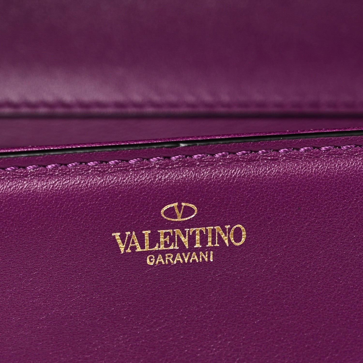 Calfskin Vlogo Loco Shoulder Bag Prune