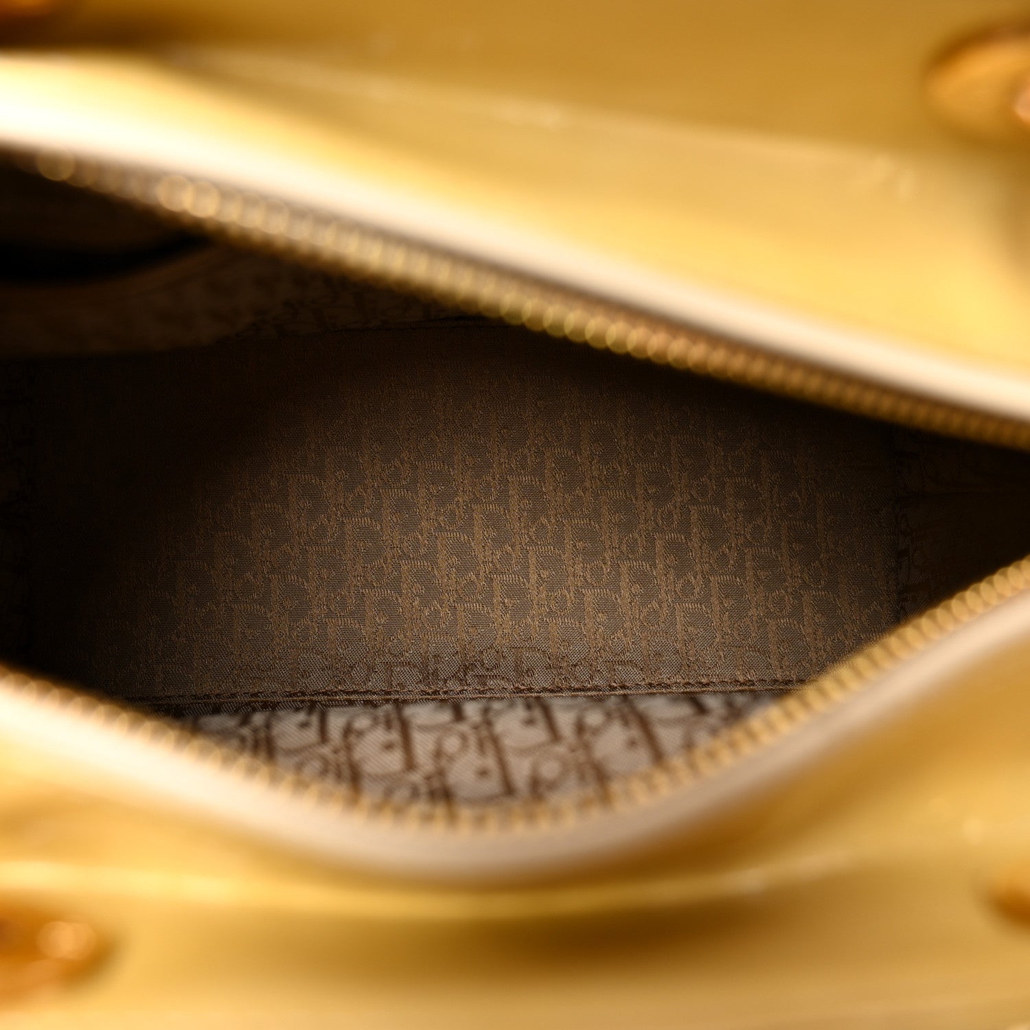 Patent Cannage Medium Lady Dior Beige