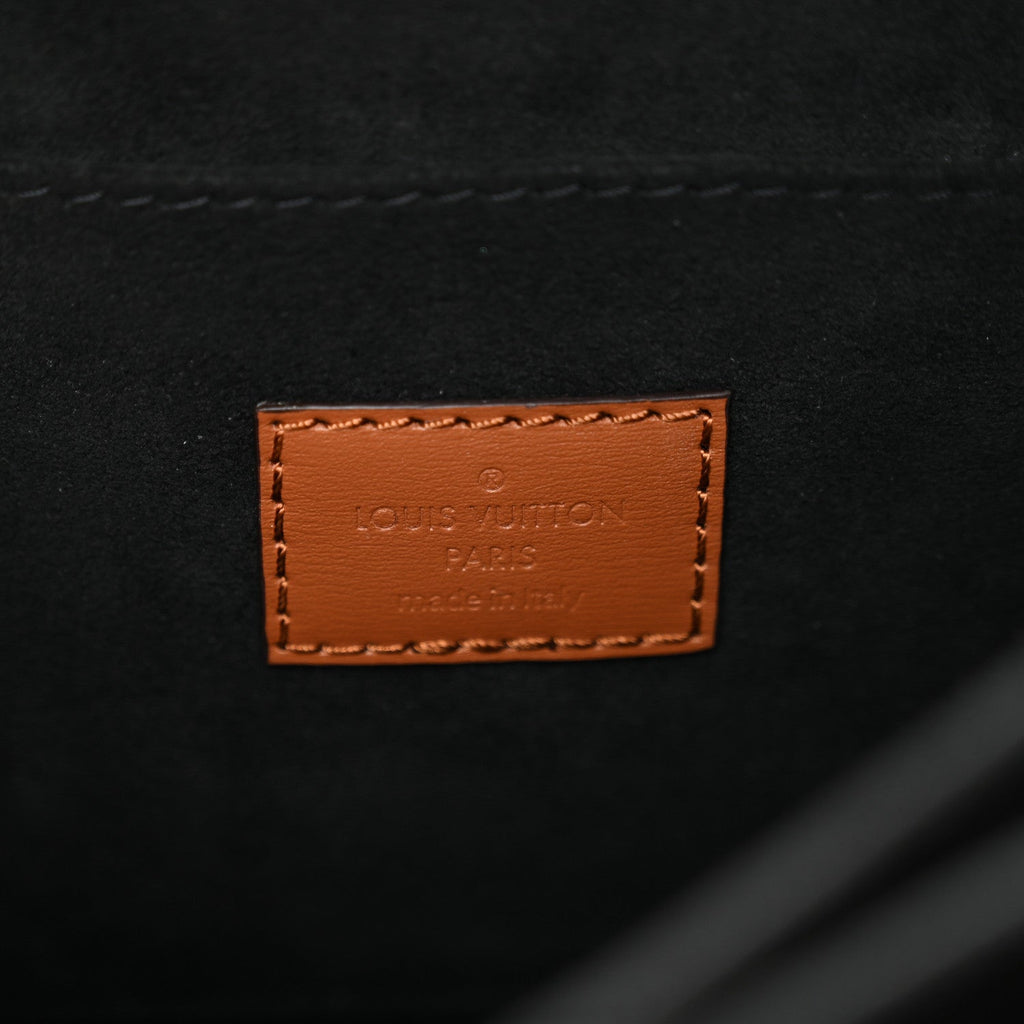Reverse Monogram Dauphine MM