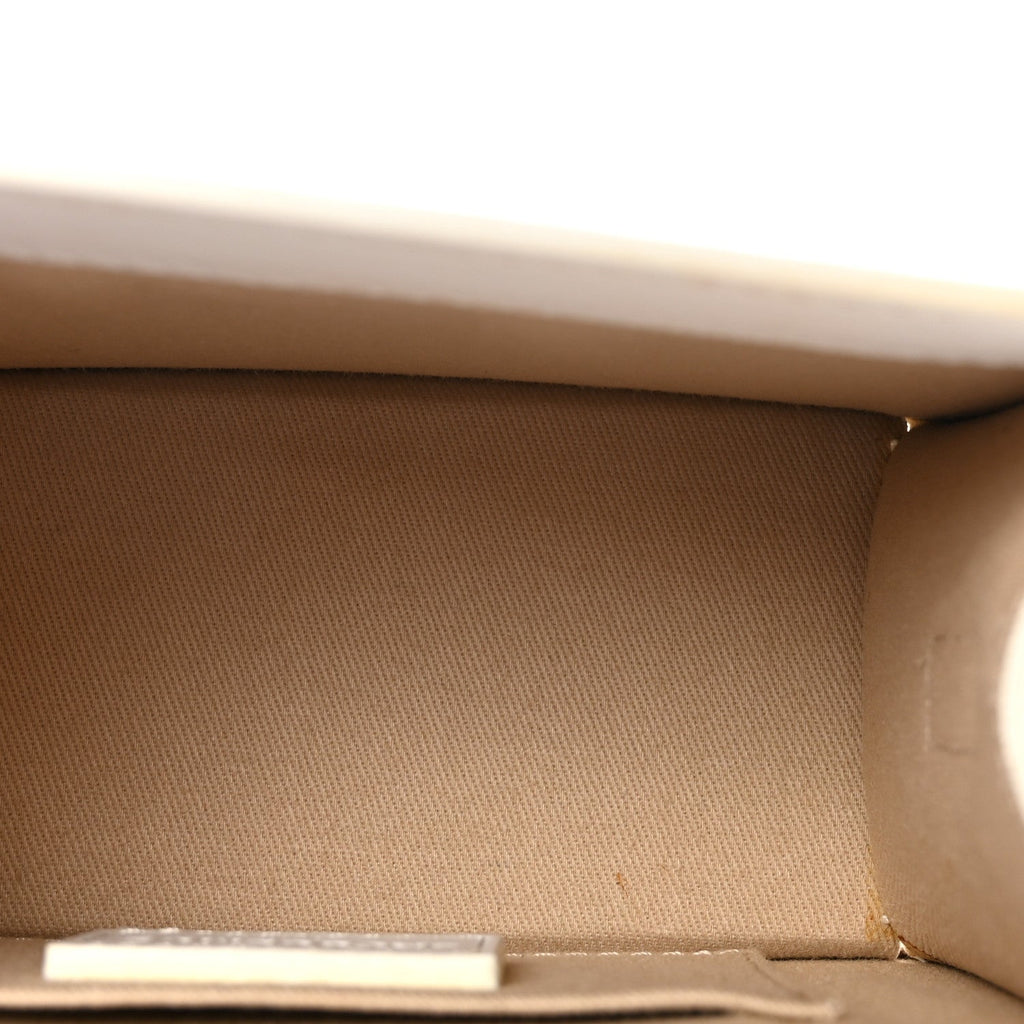 Smooth Calfskin Le Chiquito Moyen White