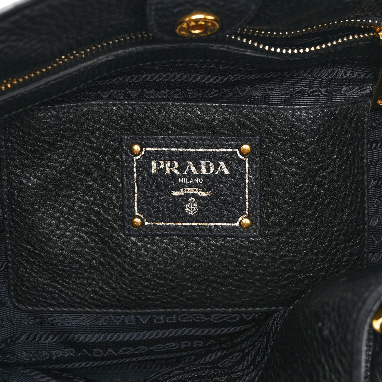 Vitello Daino Tote Black