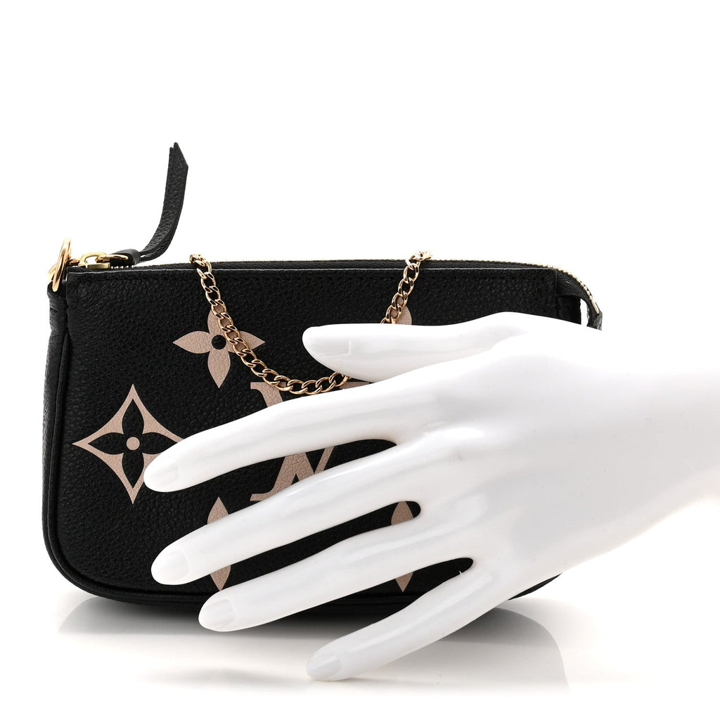 Empreinte Monogram Giant Mini Pochette Accessories Black