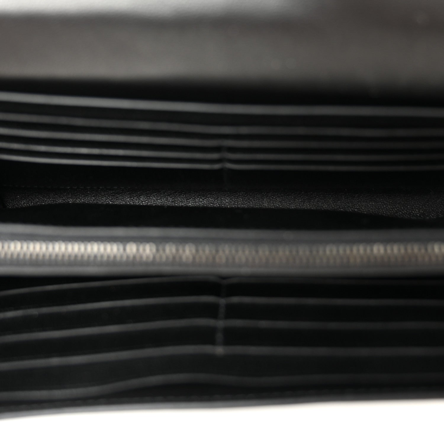 Shiny Alligator Monochrome Constance Long Wallet Black