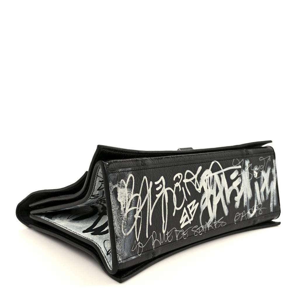 Agneau Arena Graffiti Medium Crush Chain Bag Black White
