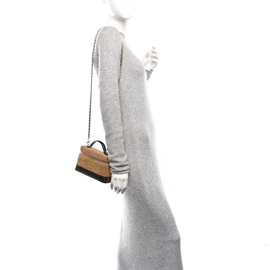 Suede Calfskin Shiny Lambskin Stitched Top Handle Slim Vanity Case With Chain Beige Black