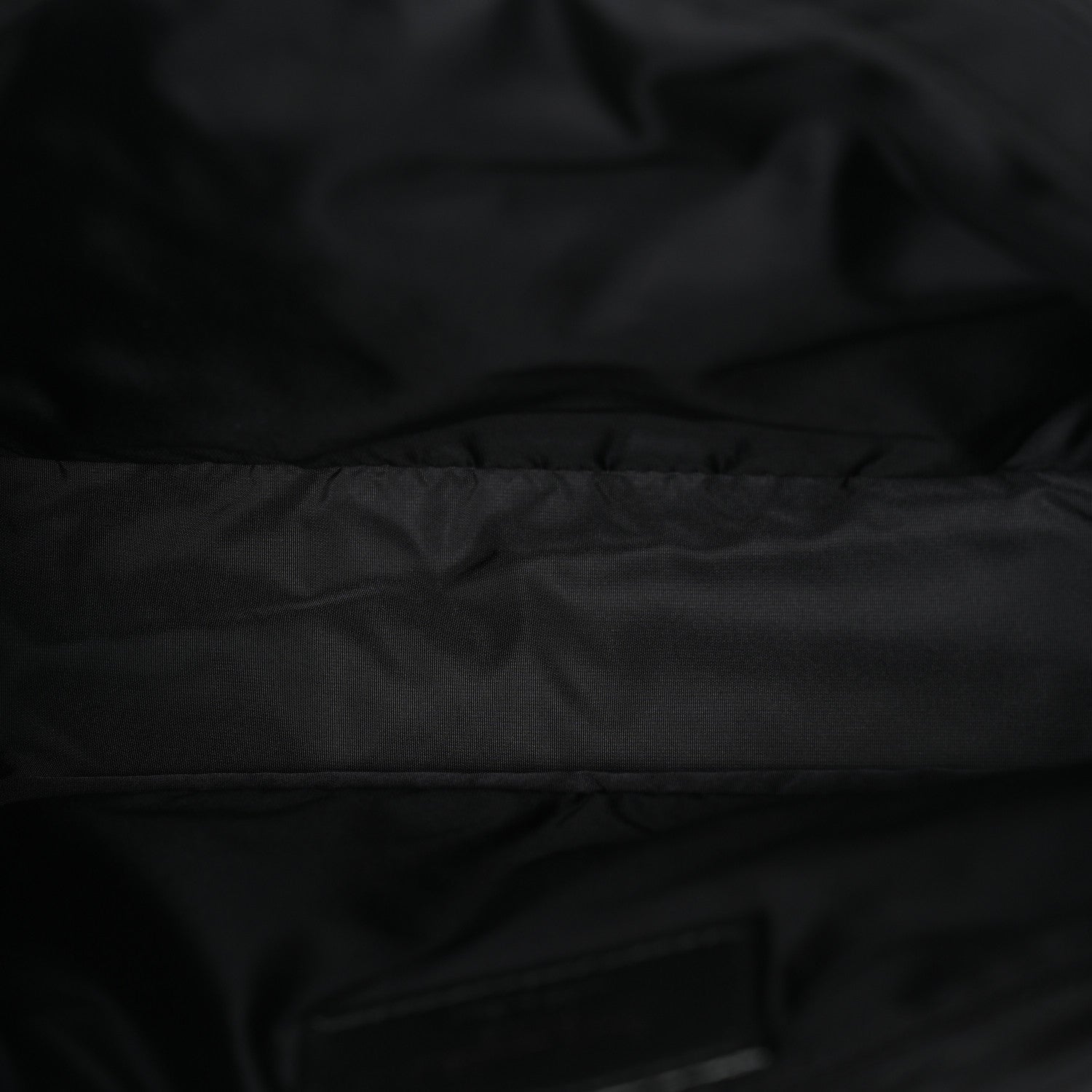 Econyl Nylon Le 5 A 7 Hobo Black White