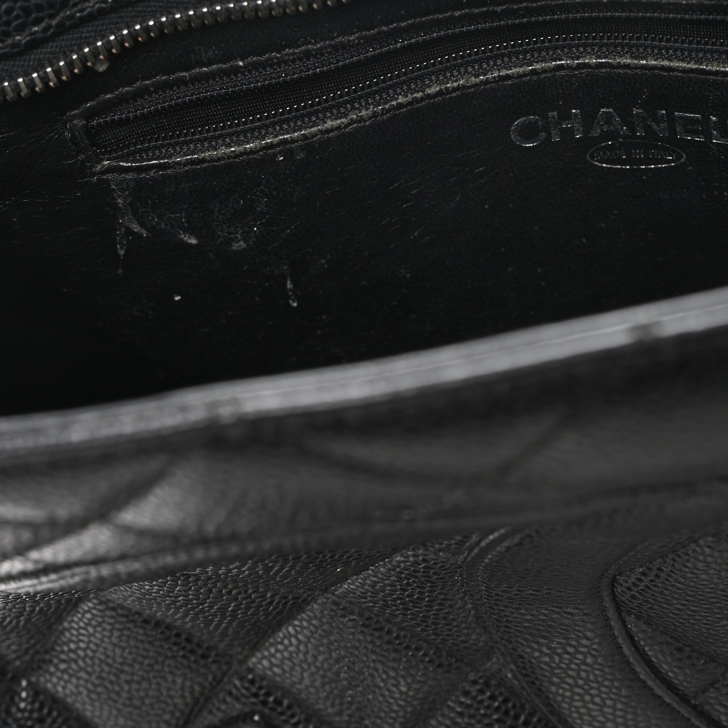 Caviar Quilted Medallion Tote Black