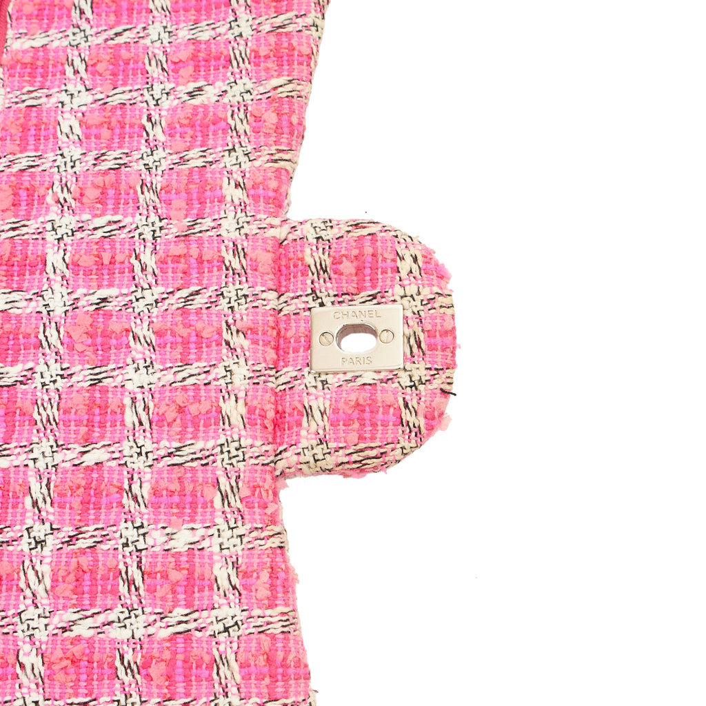 Chanel Shoulder Bag Classic Double Flap - Large in Pink, Tweed
