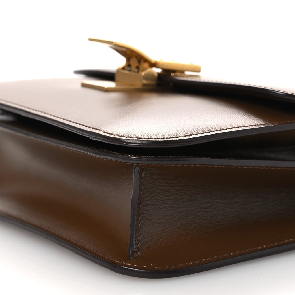Box Calfskin Teen Classic Box Flap Bag Camel