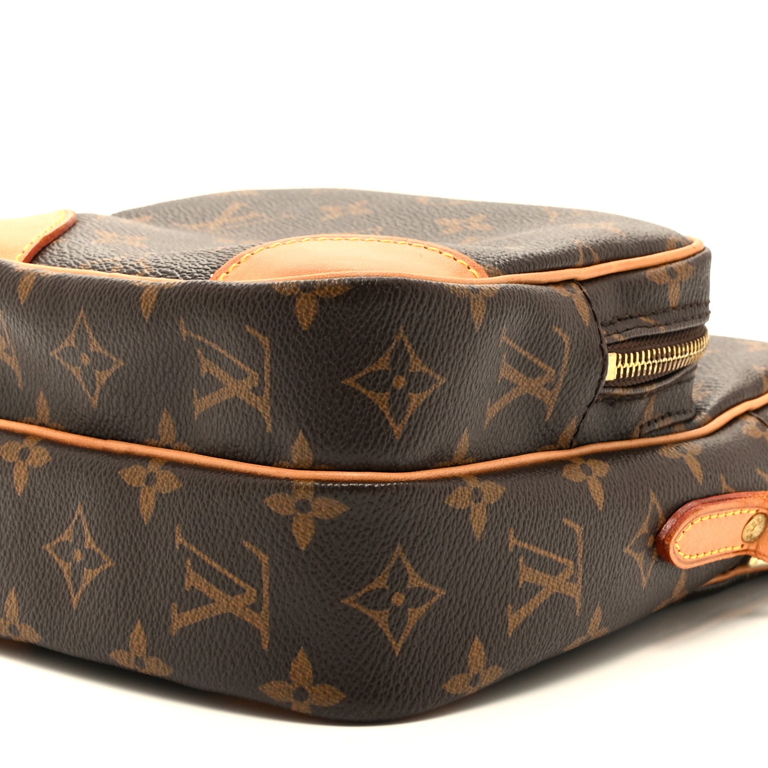 Monogram Amazone