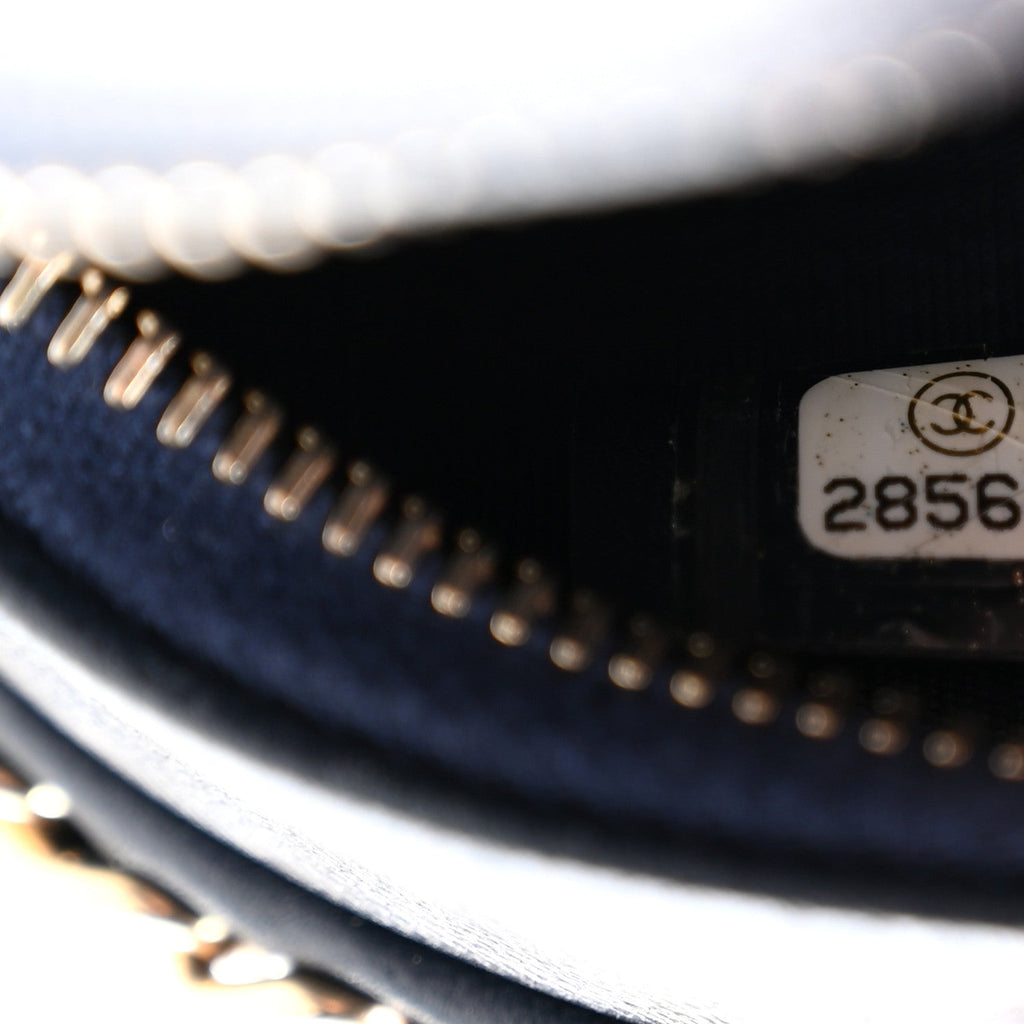 Lambskin Quilted Chain Around CC Round Clutch With Chain Navy