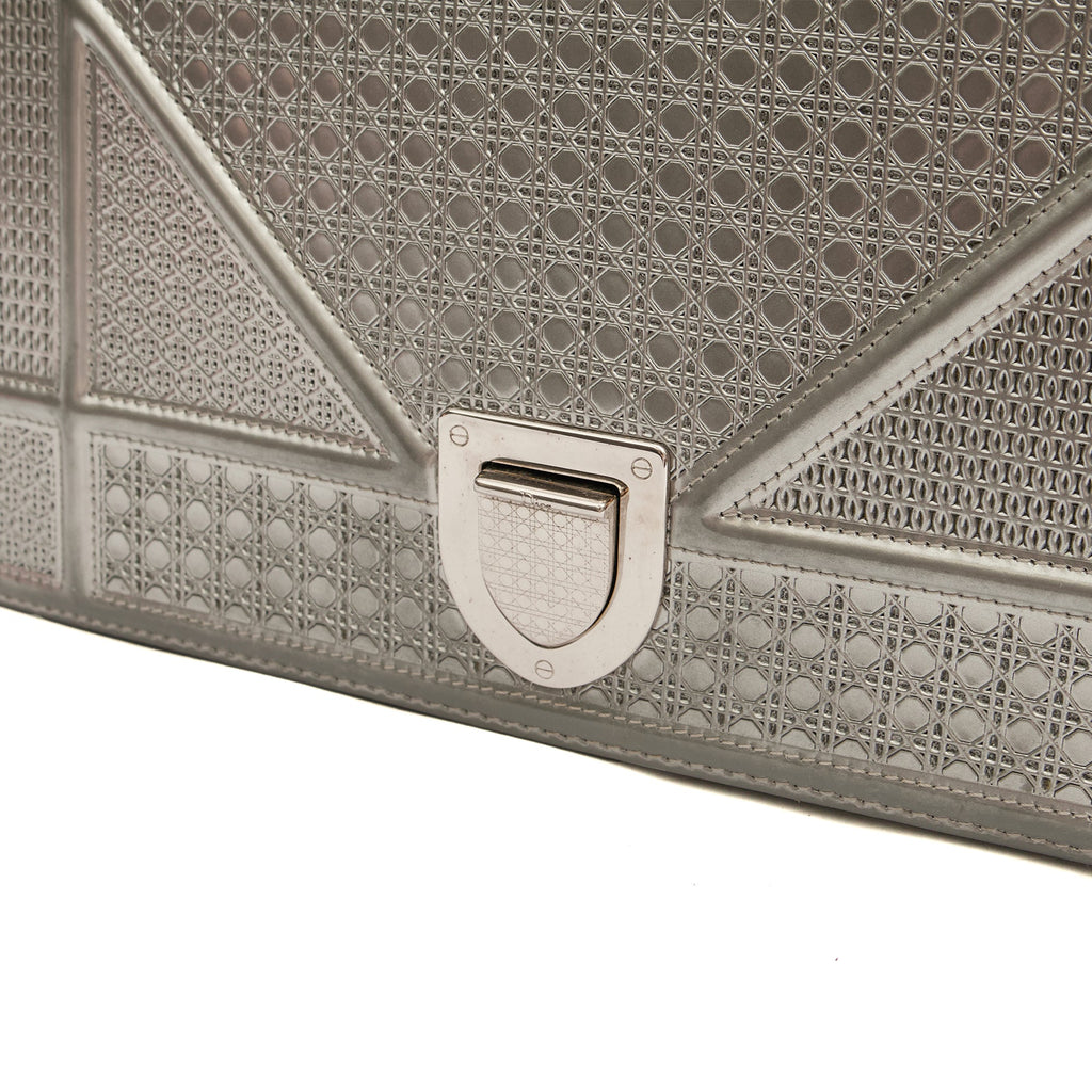Christian Dior Shoulder Bag Diorama - Medium in invalid, Patent Leather