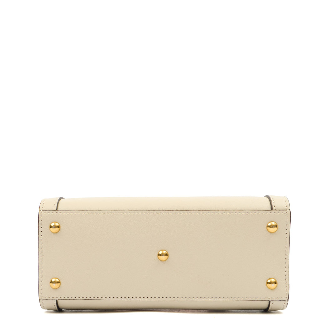 Gucci Mini Bag Diana - Mini in Neutral, Leather