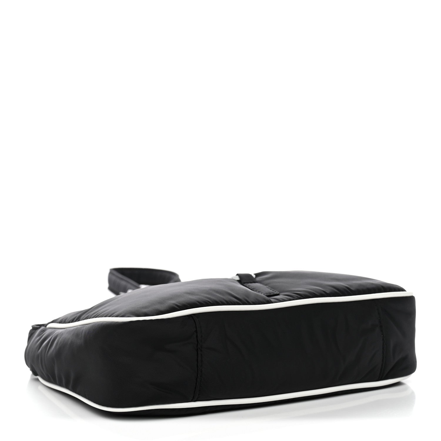 Econyl Nylon Le 5 A 7 Hobo Black White