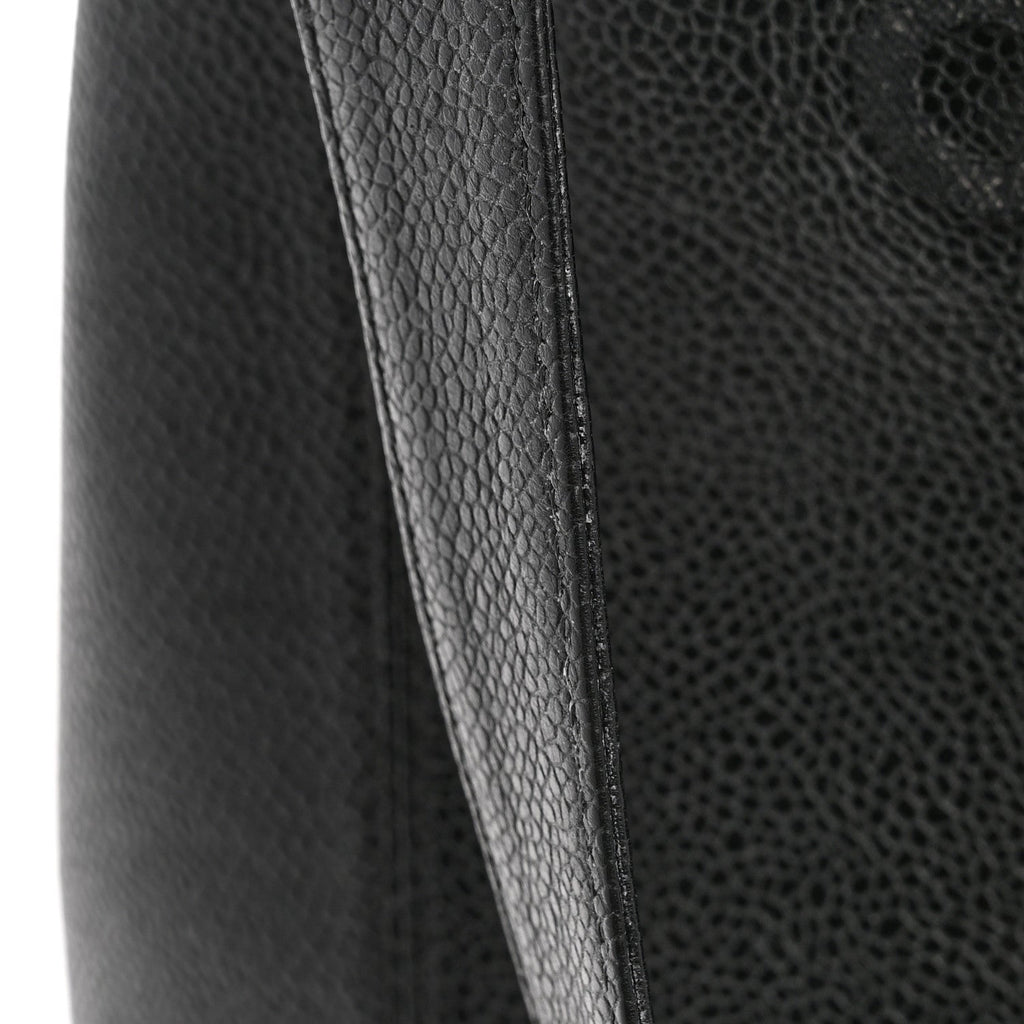 Caviar Shoulder Bag Black