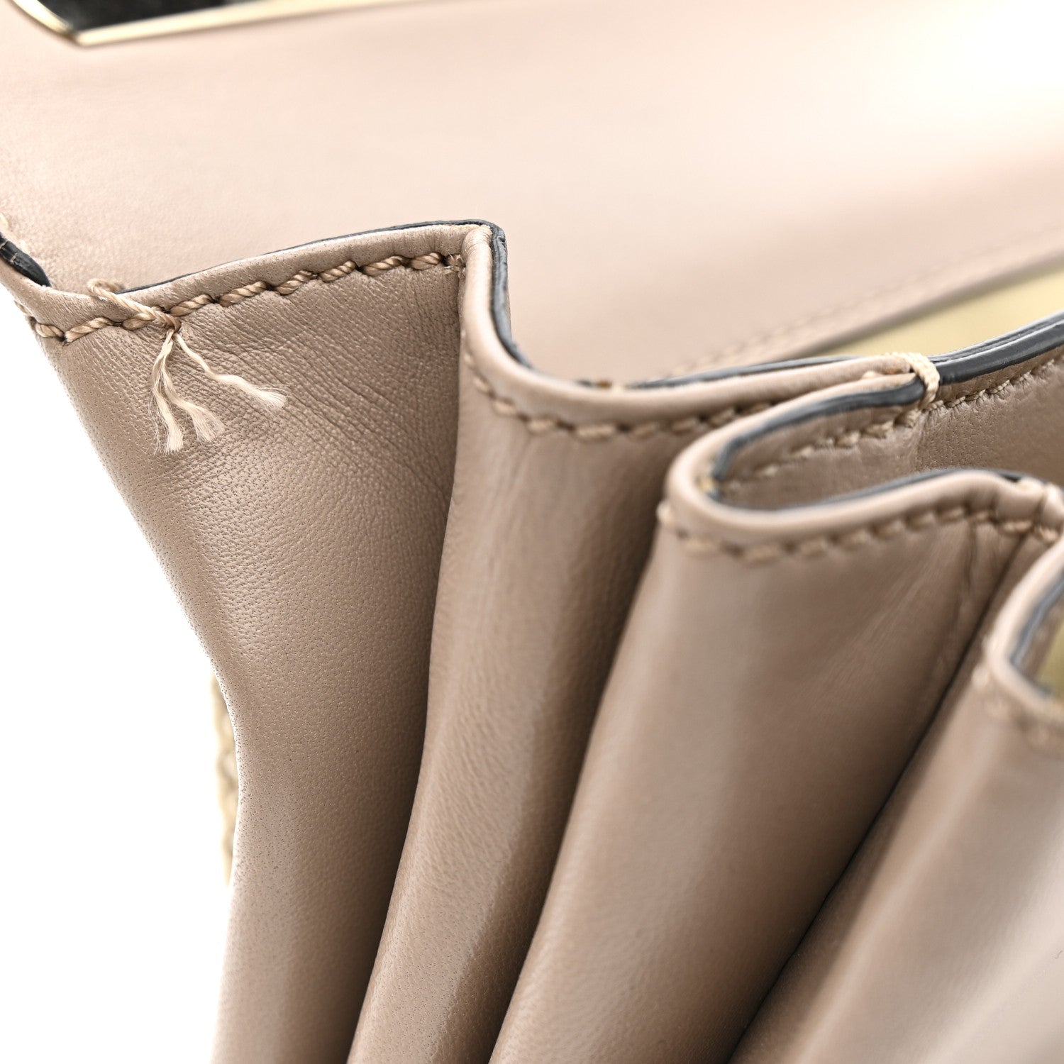 Nappa Va Va Voom Shoulder Bag Poudre