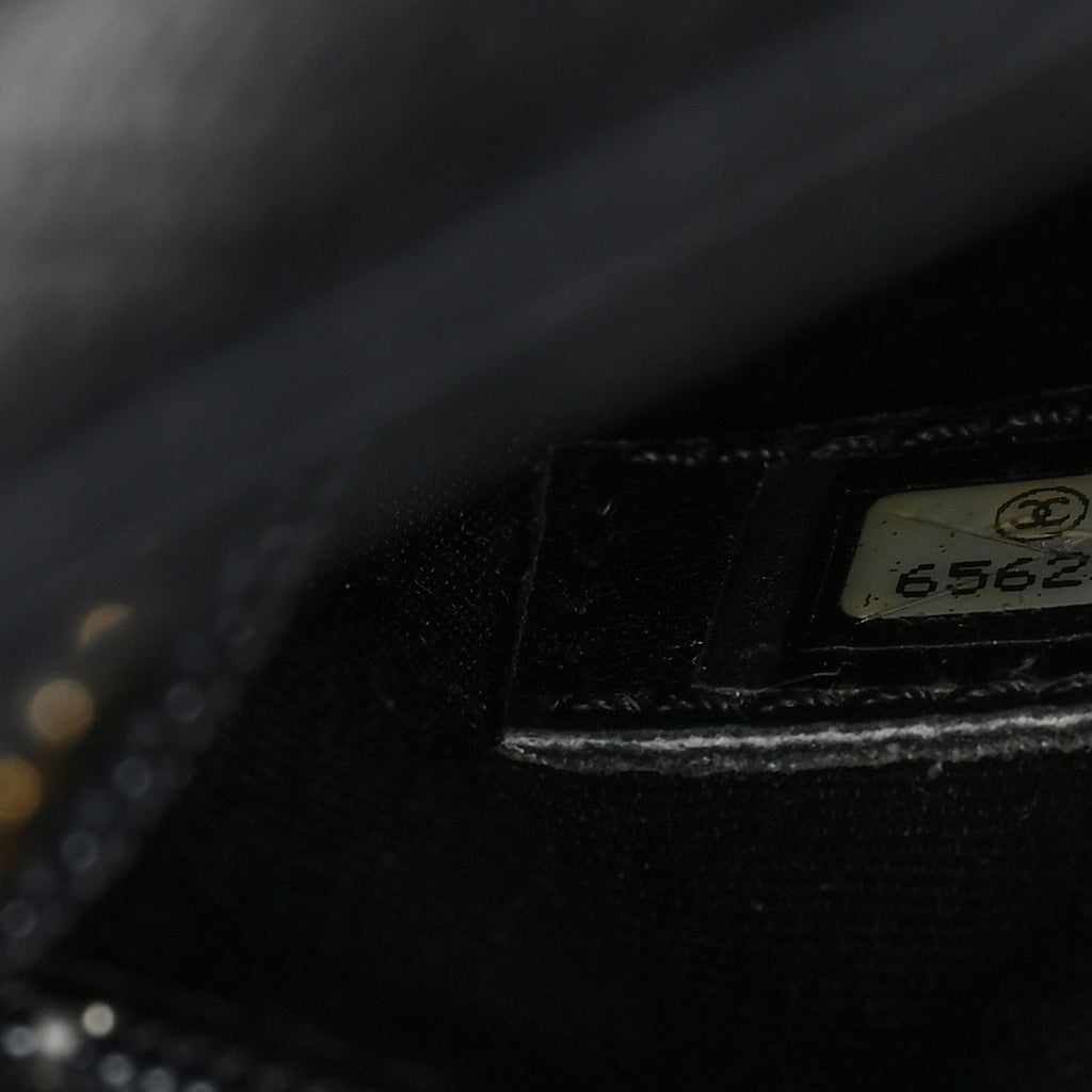 Caviar Quilted Medallion Tote Black