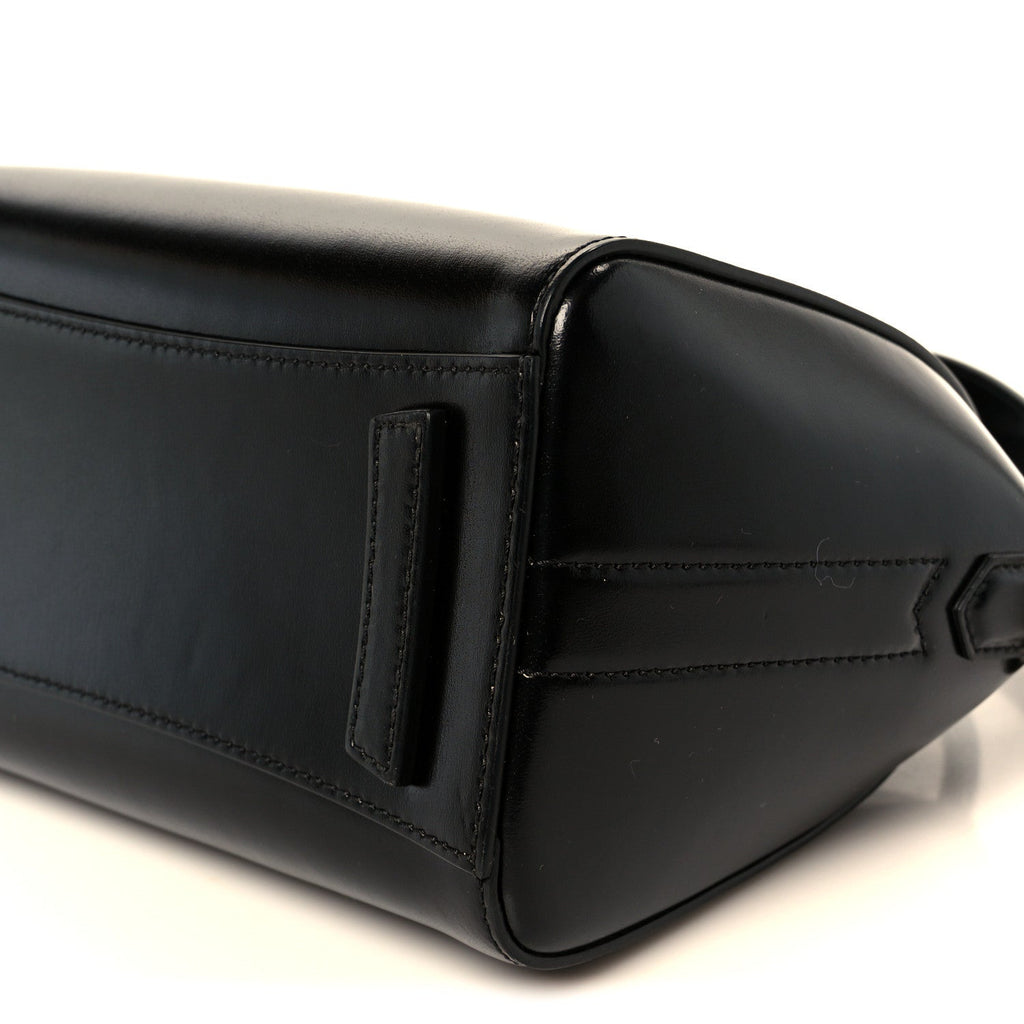 Shiny Lord Calfskin Mini Antigona Black