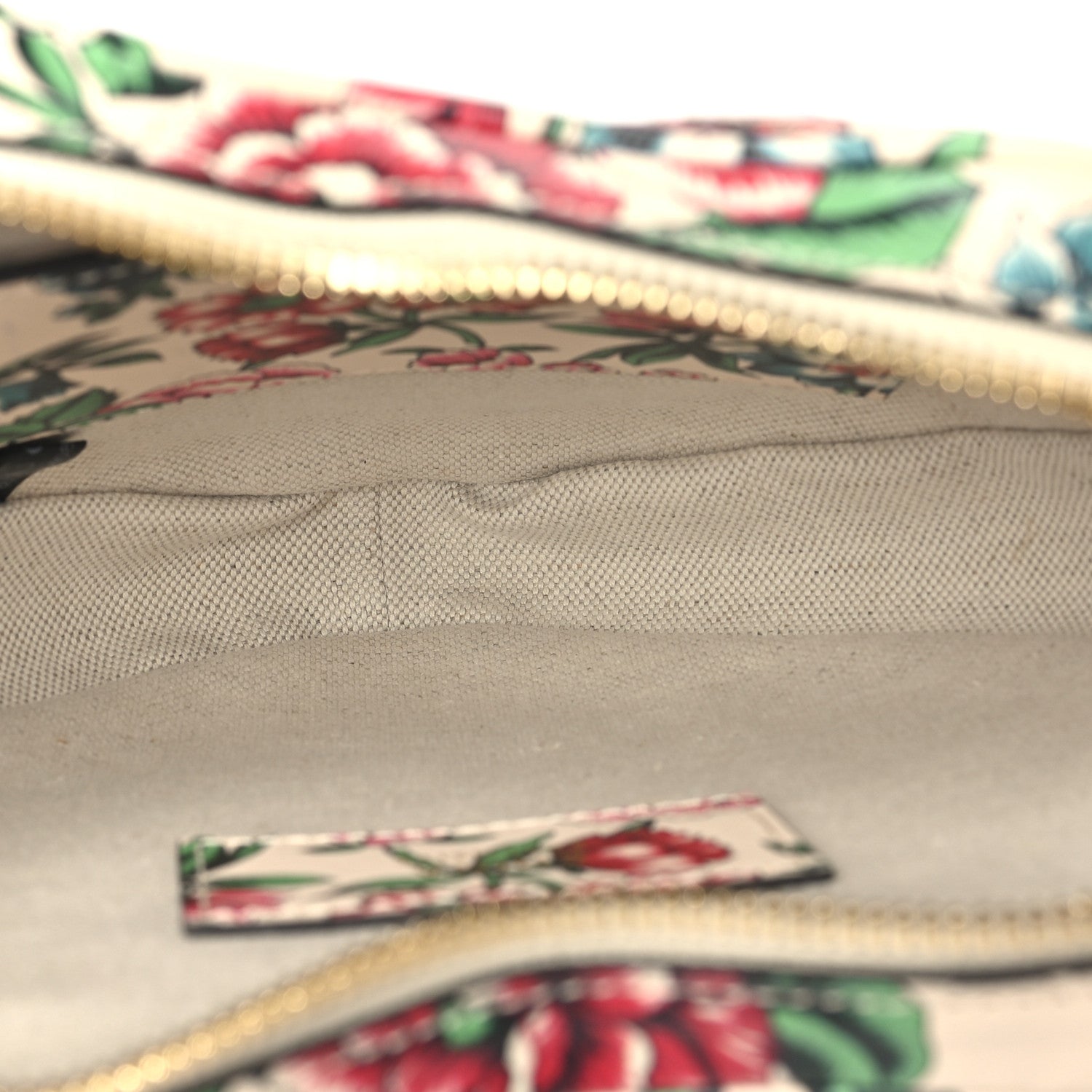 Calfskin Matelasse Diagonal Brit Roses Print Mini Interlocking G Heart Shoulder Bag White Multicolor