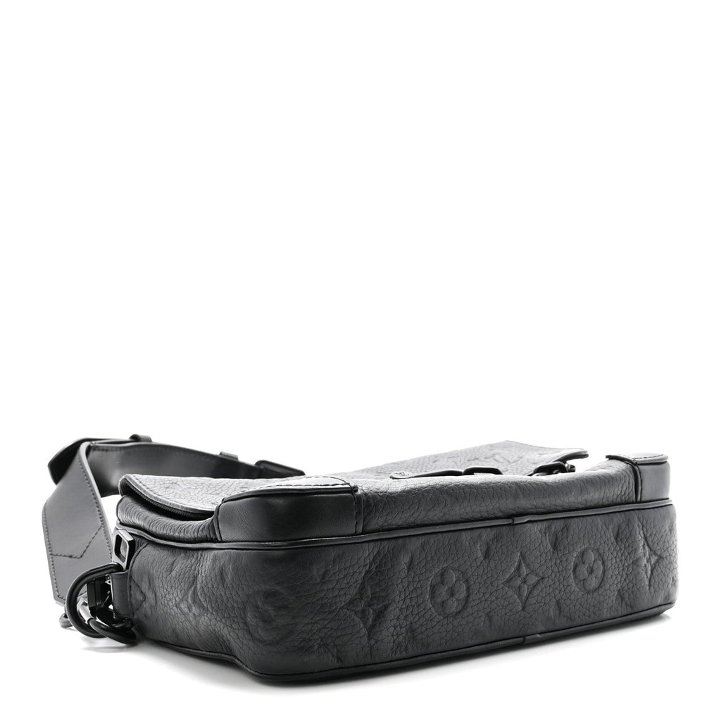 Taurillon Monogram Steamer Messenger Black