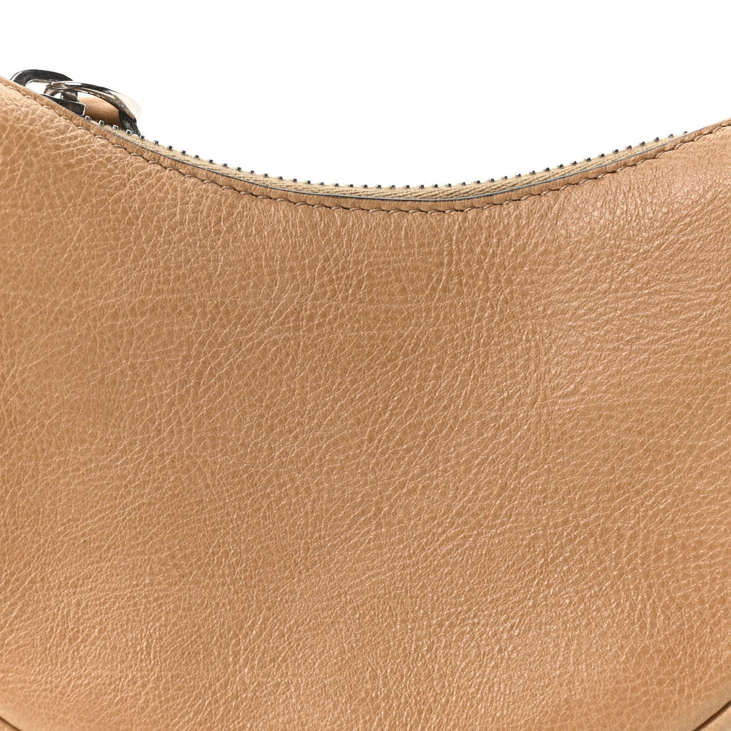 Vitello Grace Nano Fendigraphy Hobo Charm Miele Scuro