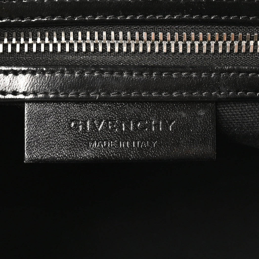 Shiny Lord Calfskin Medium Antigona Black