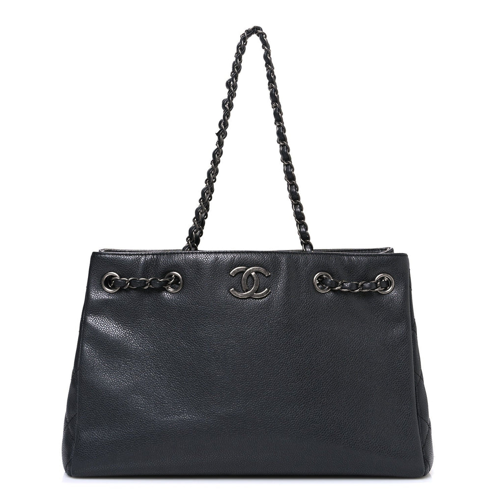 Metallic Grained Calfskin Medium Woven Chain Shopping Bag Black