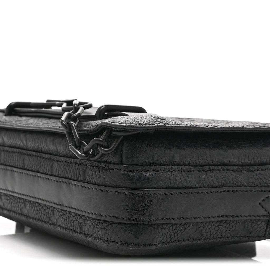 Taurillon Monogram Steamer Messenger Black