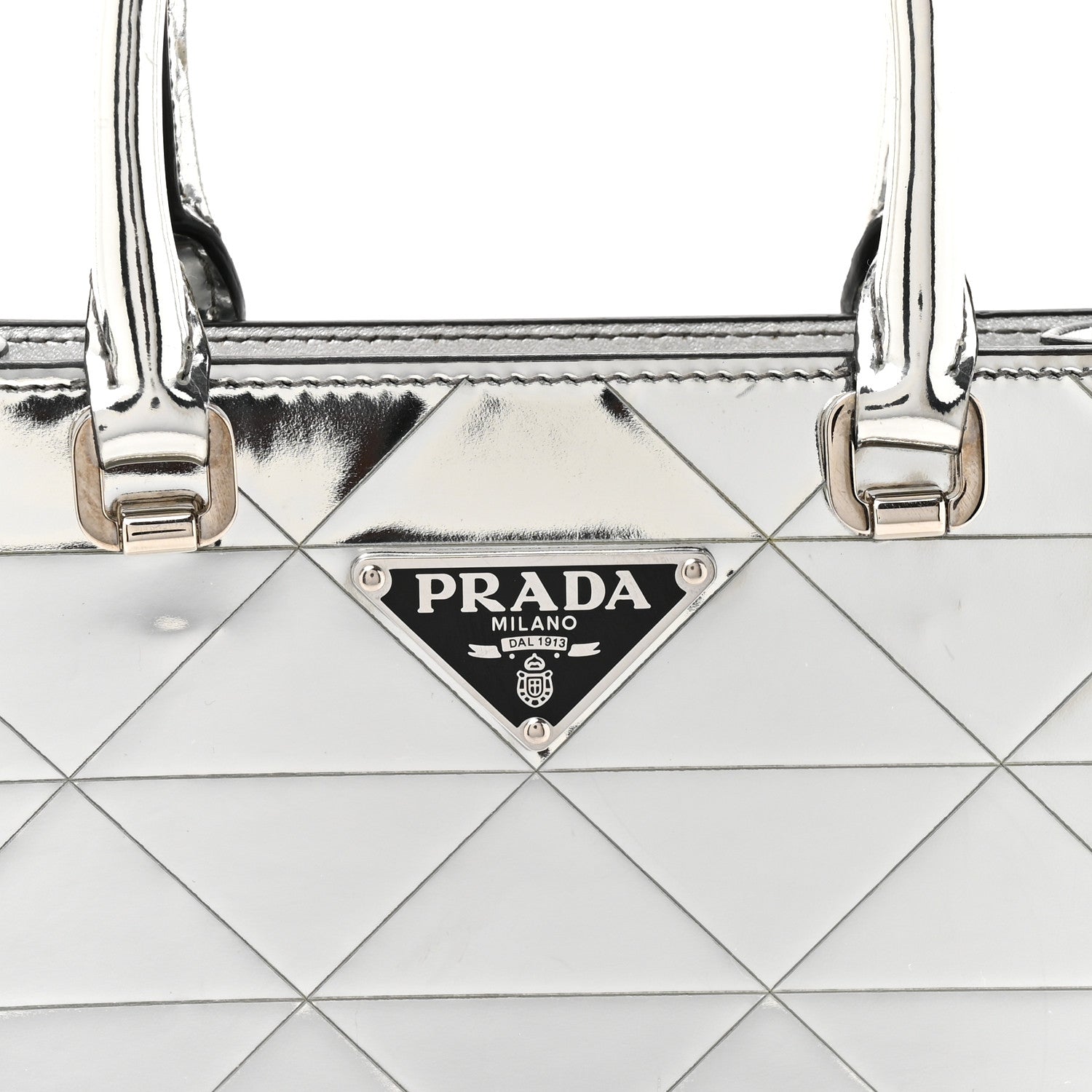 Spazzolato Metal Triangle Logo Triangle Patterned Small Double Handle Crossbody Tote Argento