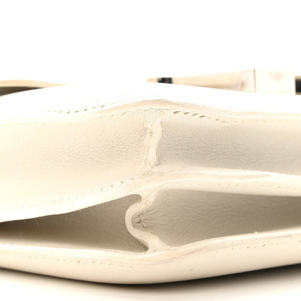 Swift Constance 18 White