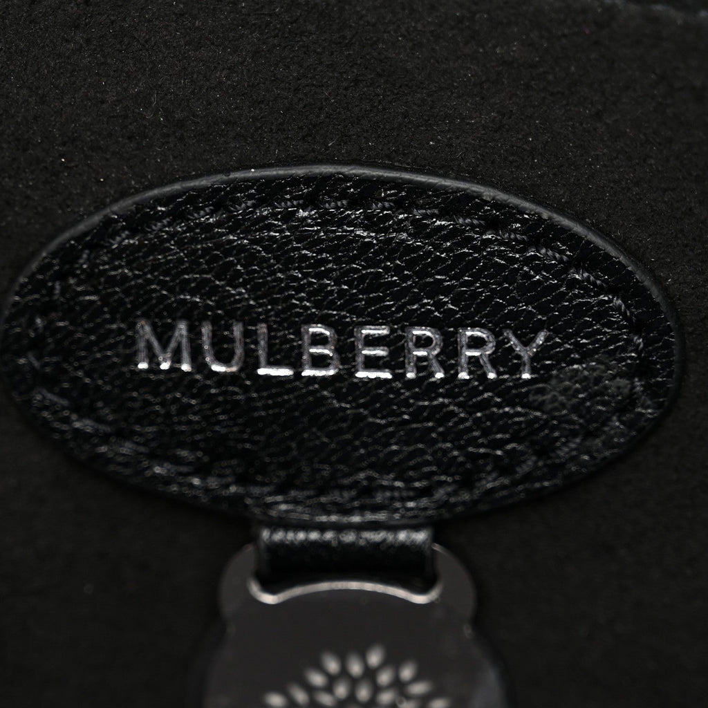Small Classic Grain Calfskin Medium Lily Black