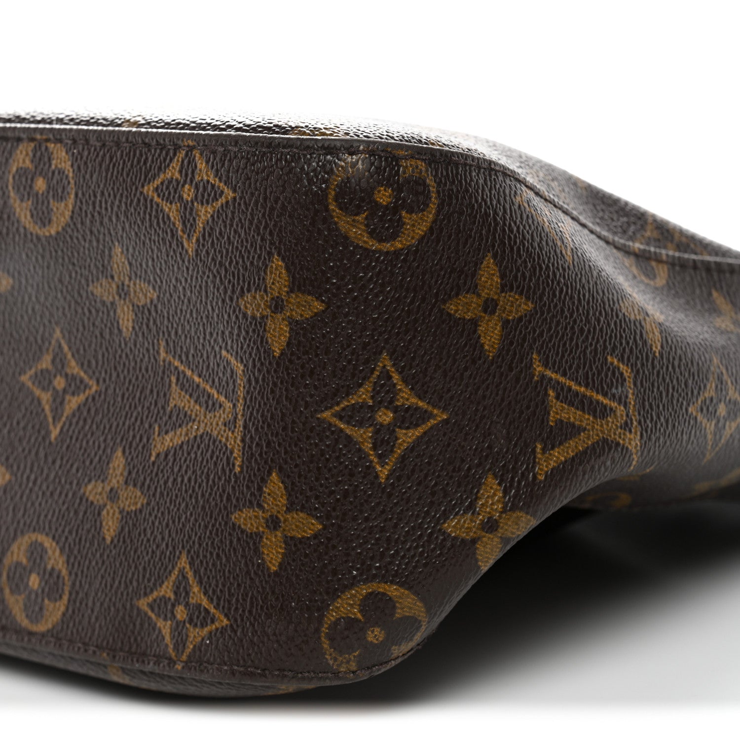 Monogram Looping MM