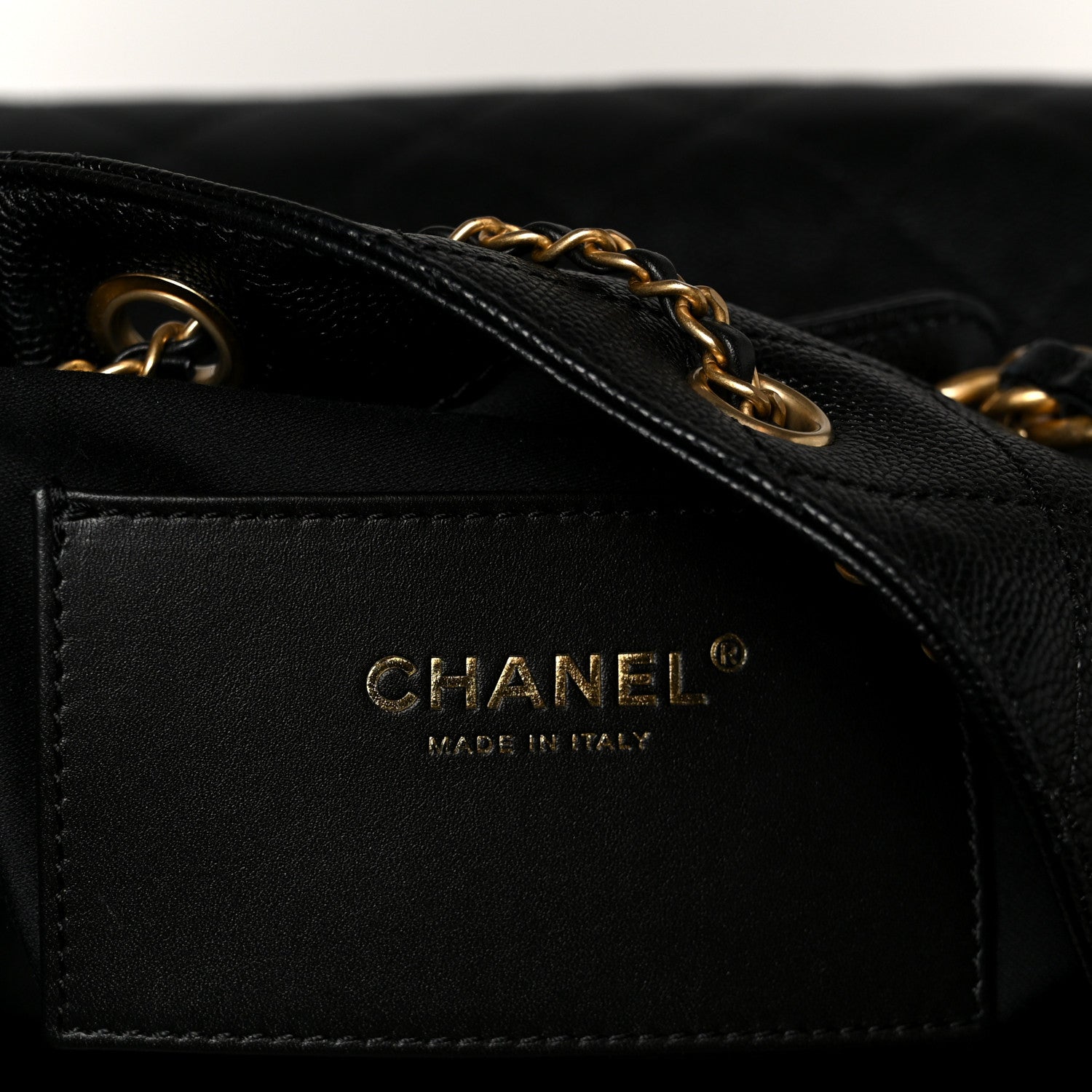 Caviar Quilted Medium Chanel 25 Handbag Black