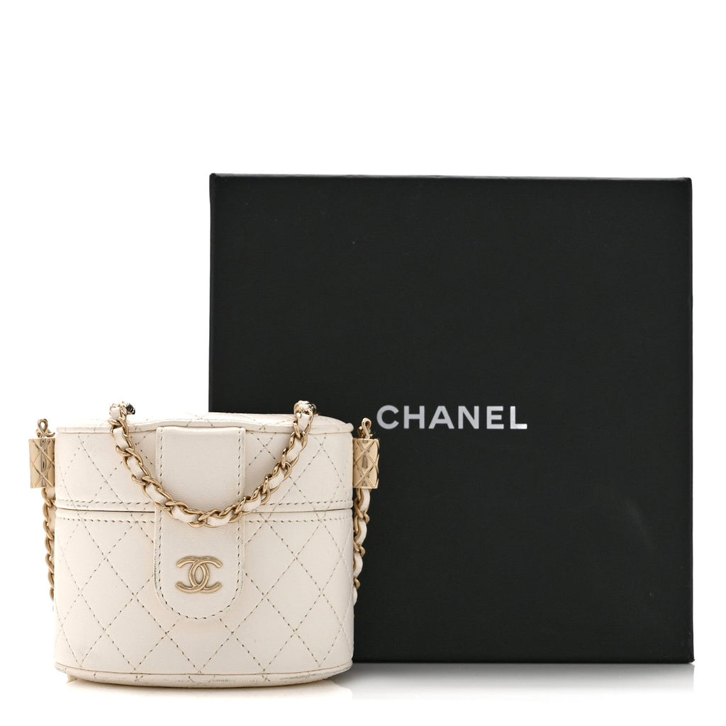 Lambskin Quilted Round Mini Vanity Case With Chain Case With Chain White